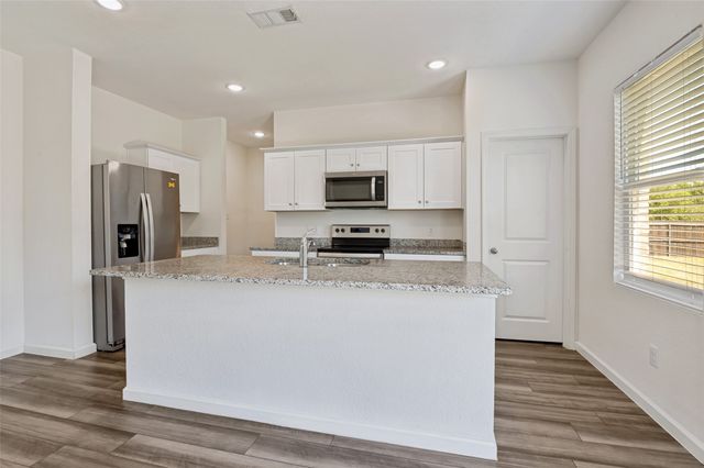 2430 Sagebrush Drive, Glenn Heights, TX 75154