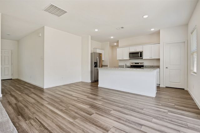 2430 Sagebrush Drive, Glenn Heights, TX 75154