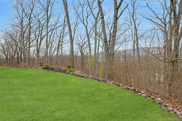 614 Viewpoint Terrace, Peekskill, NY 10566