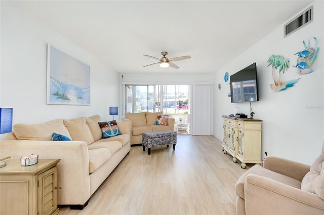 1 QUAILS RUN BOULEVARD 2, Englewood, FL 34223