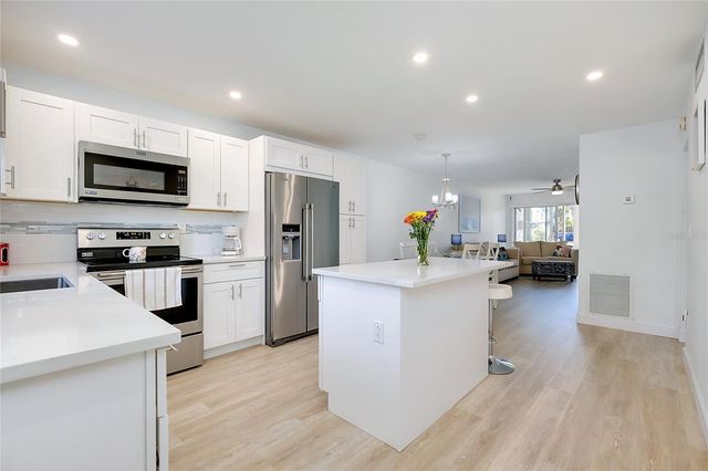 1 QUAILS RUN BOULEVARD 2, Englewood, FL 34223