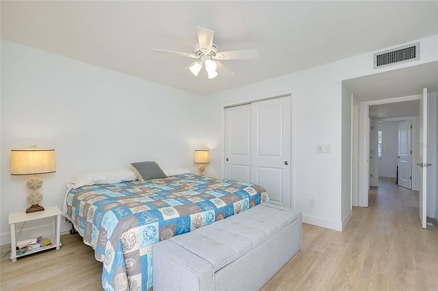 1 QUAILS RUN BOULEVARD 2, Englewood, FL 34223