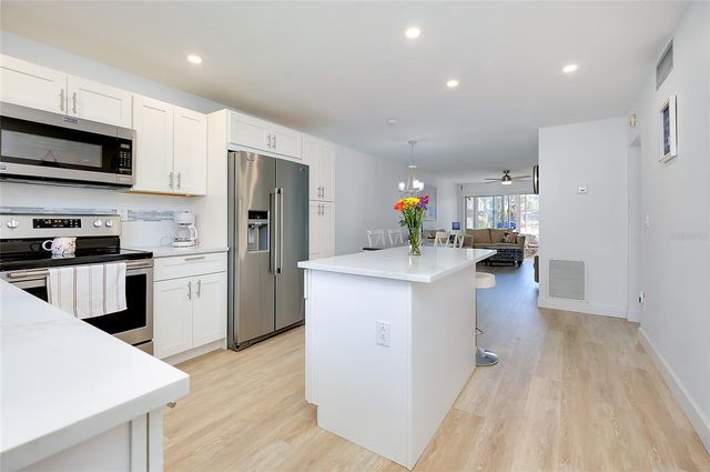 1 QUAILS RUN BOULEVARD 2, Englewood, FL 34223