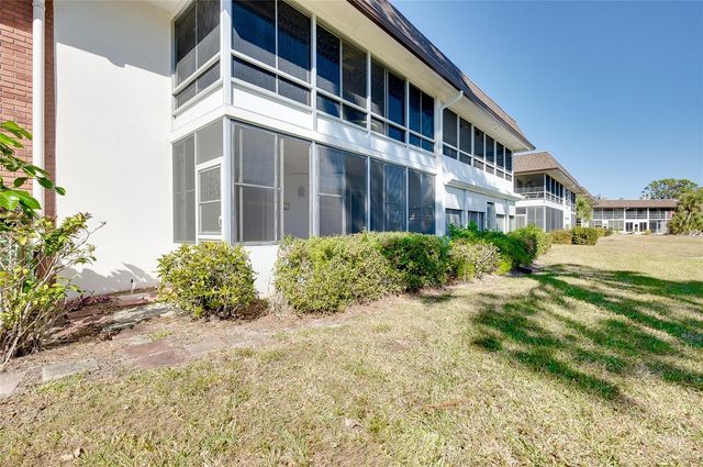 1 QUAILS RUN BOULEVARD 2, Englewood, FL 34223