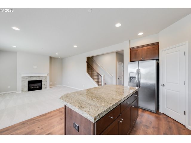 9019 N DOGWOOD St, Camas, WA 98607