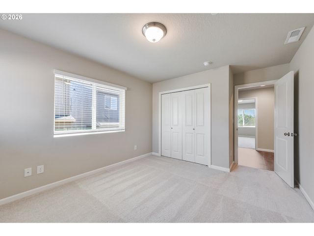 9019 N DOGWOOD St, Camas, WA 98607