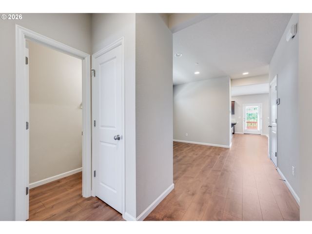 9019 N DOGWOOD St, Camas, WA 98607