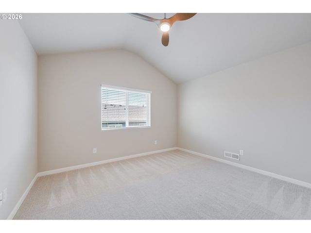 9019 N DOGWOOD St, Camas, WA 98607