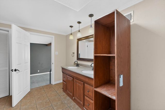 8604 Gutierrez Road NE, Albuquerque, NM 87111