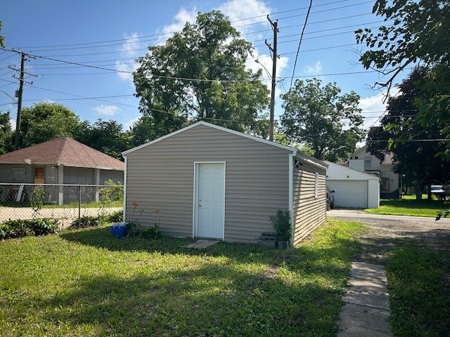 2008 Kishwaukee Street, Rockford, IL 61104