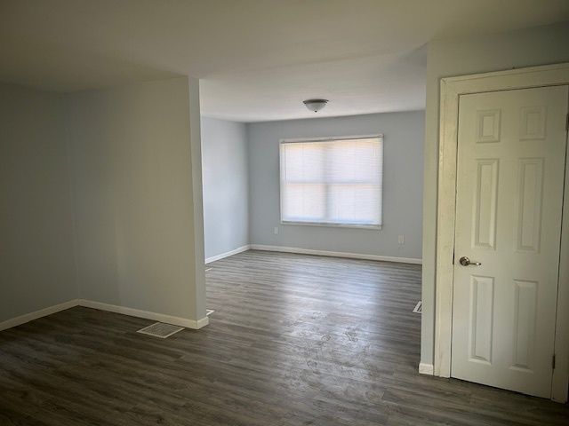 2008 Kishwaukee Street, Rockford, IL 61104