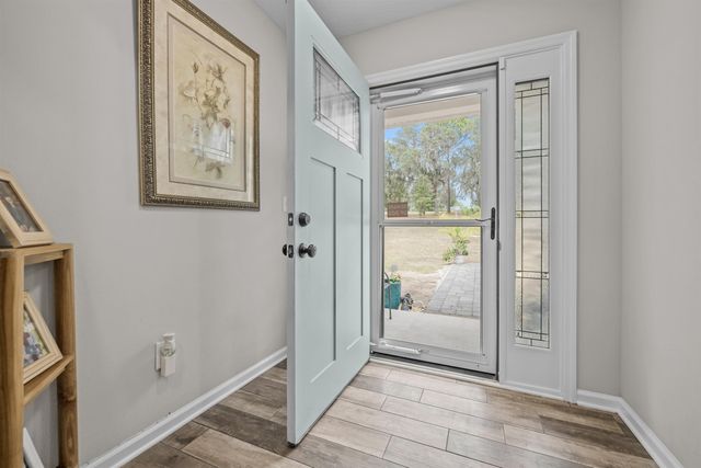 232 Kyte Rd, San Mateo, FL 32187