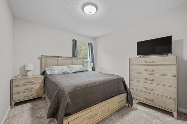 232 Kyte Rd, San Mateo, FL 32187