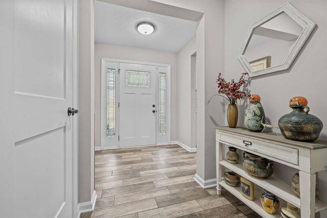 232 Kyte Rd, San Mateo, FL 32187