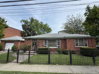 180 Swinton Avenue, Bronx, NY 10465