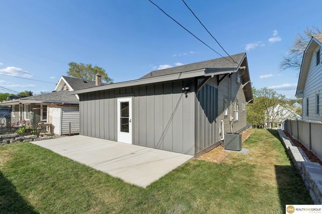 2436 S 23rd Street, Omaha, NE 68108
