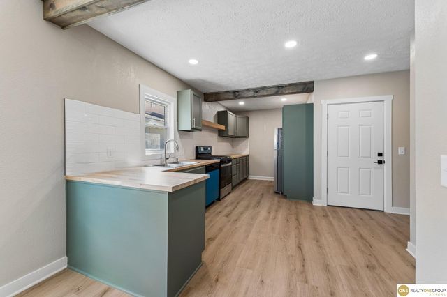 2436 S 23rd Street, Omaha, NE 68108