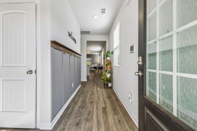 7383 Lang Ave, White House, TN 37188