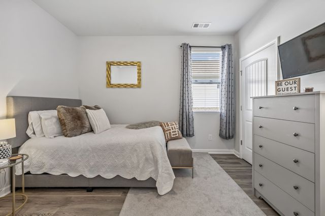 7383 Lang Ave, White House, TN 37188