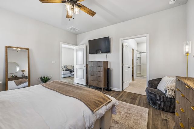 7383 Lang Ave, White House, TN 37188