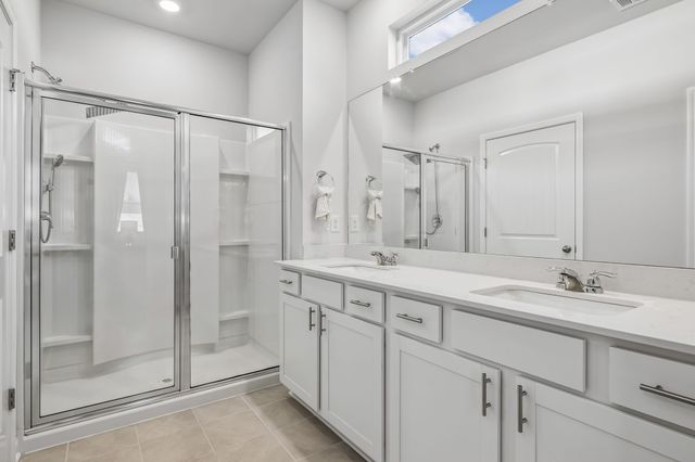 7383 Lang Ave, White House, TN 37188