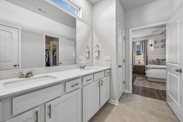 7383 Lang Ave, White House, TN 37188