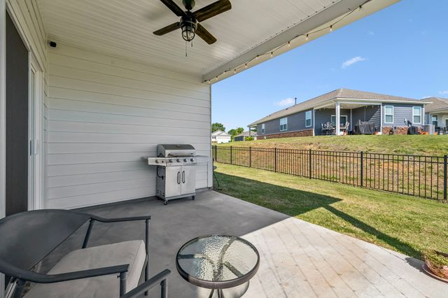 7383 Lang Ave, White House, TN 37188