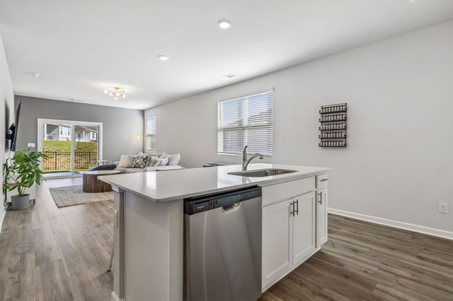 7383 Lang Ave, White House, TN 37188