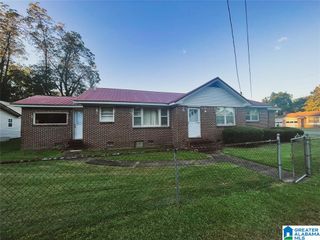 1104 3RD AVENUE S, Clanton, AL 35045