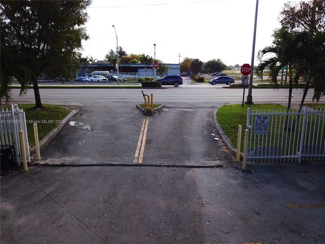 20200 NW 2nd Ave B4, Miami Gardens, FL 33169