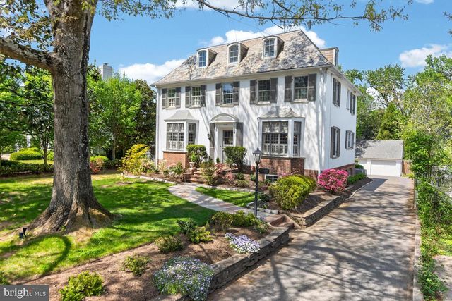 4305 BRADLEY LN, Chevy Chase, MD 20815