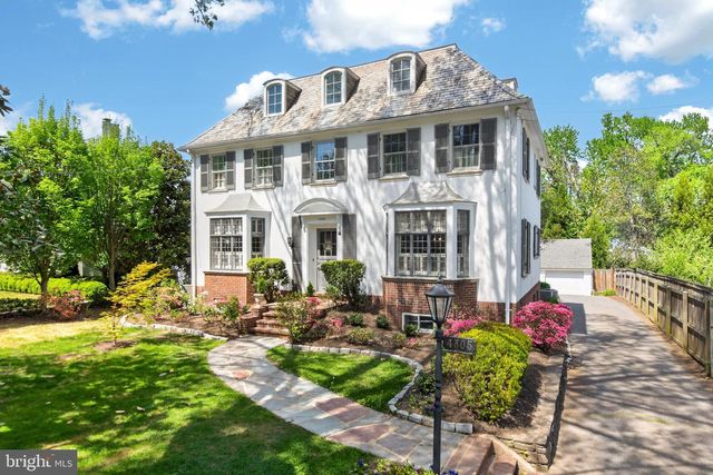 4305 BRADLEY LN, Chevy Chase, MD 20815
