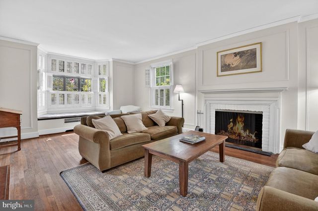 4305 BRADLEY LN, Chevy Chase, MD 20815