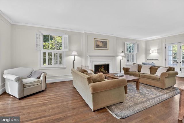 4305 BRADLEY LN, Chevy Chase, MD 20815