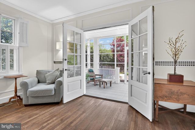 4305 BRADLEY LN, Chevy Chase, MD 20815