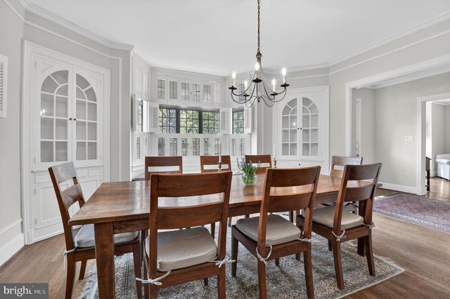4305 BRADLEY LN, Chevy Chase, MD 20815