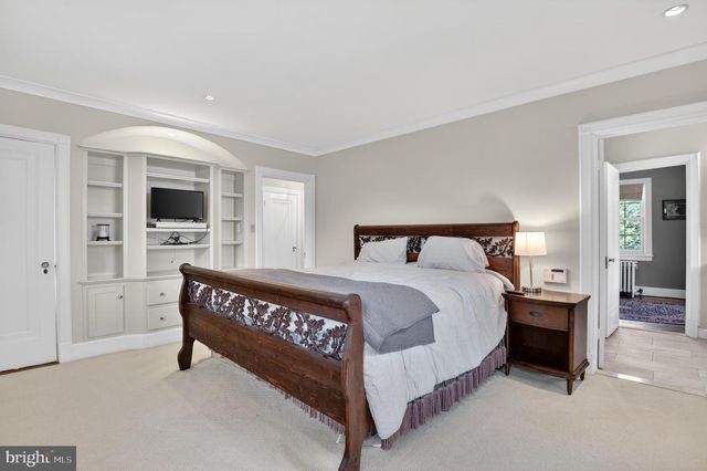 4305 BRADLEY LN, Chevy Chase, MD 20815