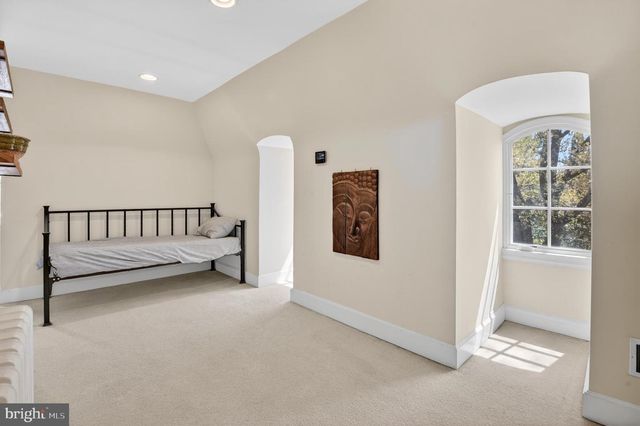 4305 BRADLEY LN, Chevy Chase, MD 20815