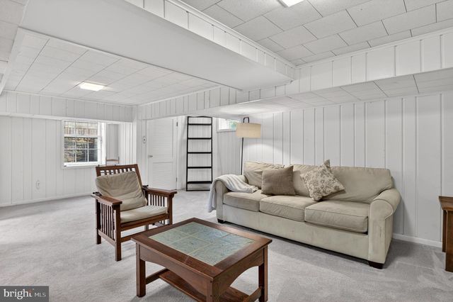 4305 BRADLEY LN, Chevy Chase, MD 20815