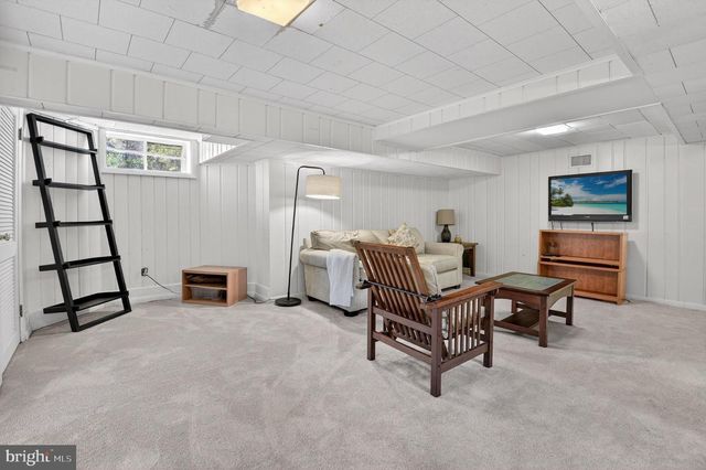 4305 BRADLEY LN, Chevy Chase, MD 20815