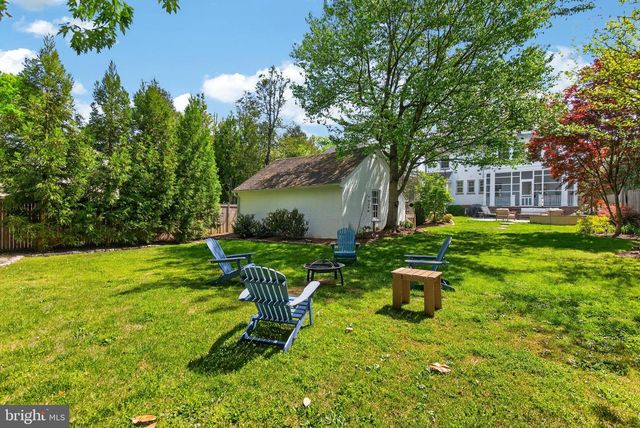 4305 BRADLEY LN, Chevy Chase, MD 20815