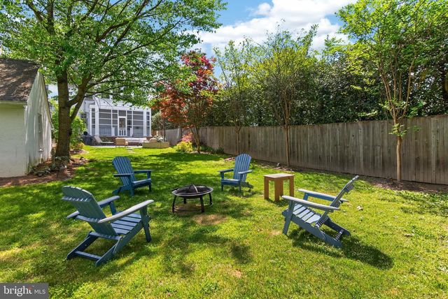 4305 BRADLEY LN, Chevy Chase, MD 20815