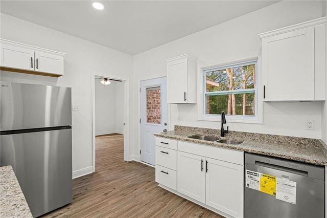 1561 Phillips Lane, Mobile, AL 36618