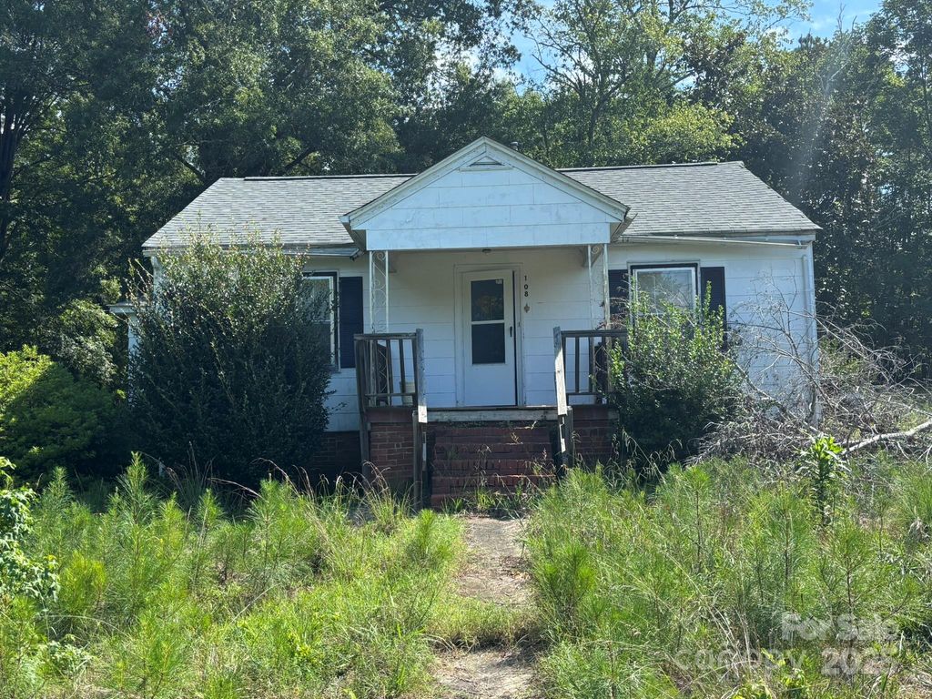 108 Circle Drive, Mount Gilead, NC 27306