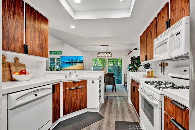 2342 Aspen Street, Tustin, CA 92782