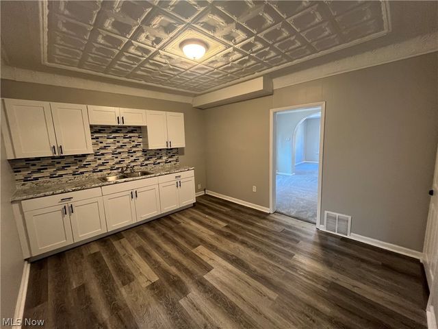 3421 W 60th Street, Cleveland, OH 44102