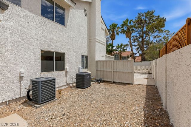 9725 Cascade Falls Avenue, Las Vegas, NV 89117