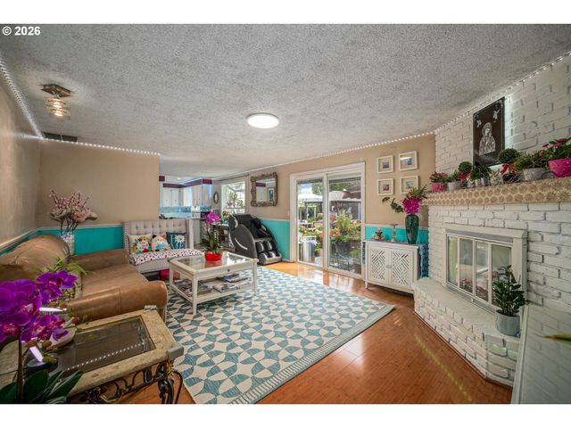 4496 JANICE Ave Ne, Salem, OR 97305
