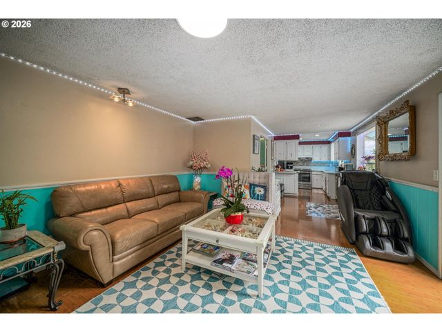 4496 JANICE Ave Ne, Salem, OR 97305