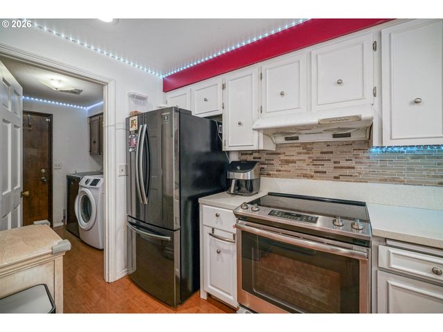 4496 JANICE Ave Ne, Salem, OR 97305